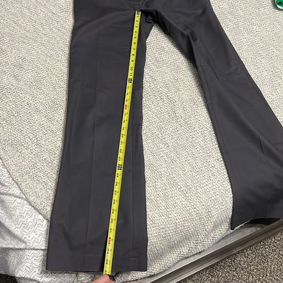 Banana Republic Dress Pants - Picture 6 of 9